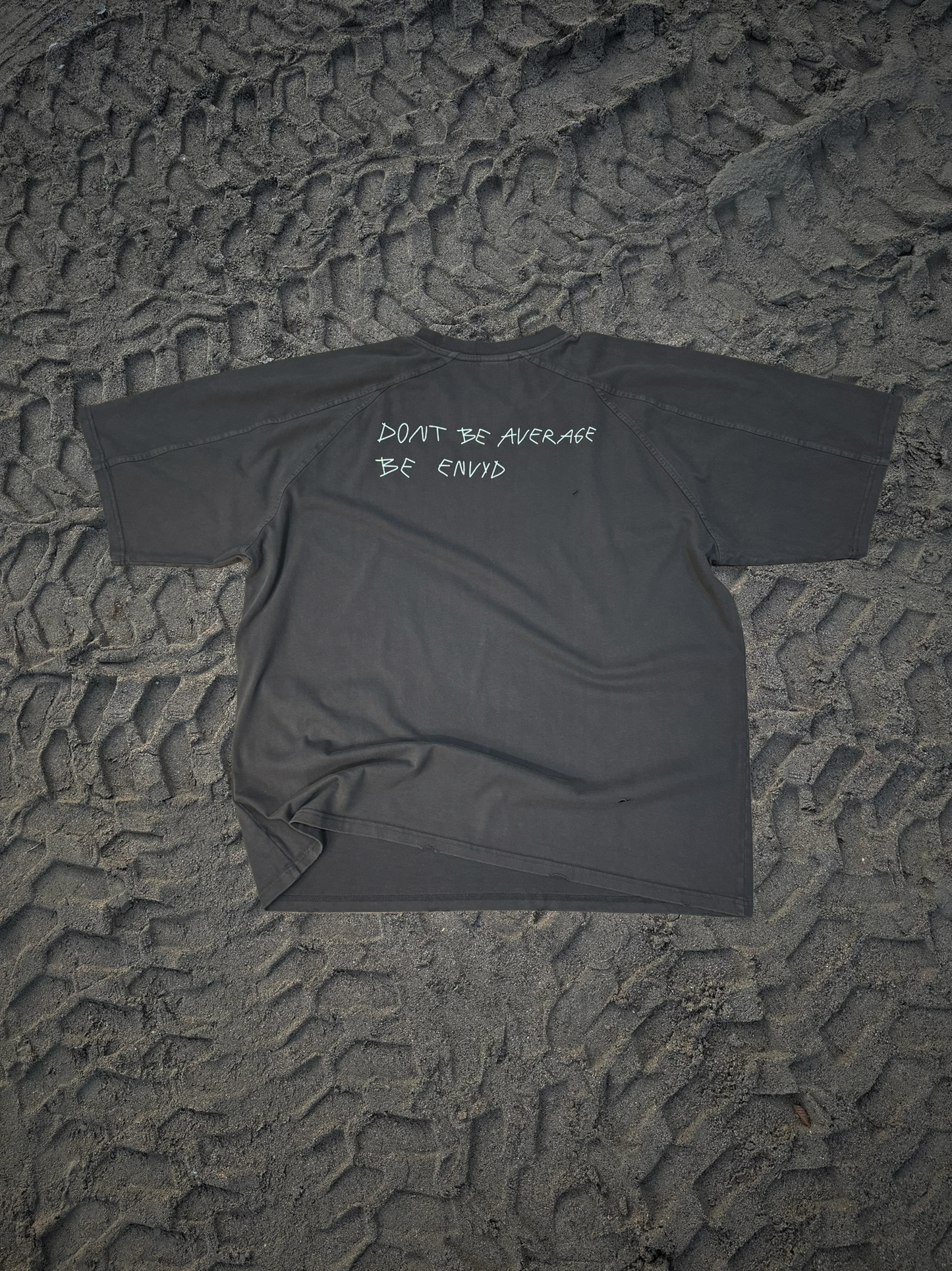 ENVY TEE [+3 COLORS]