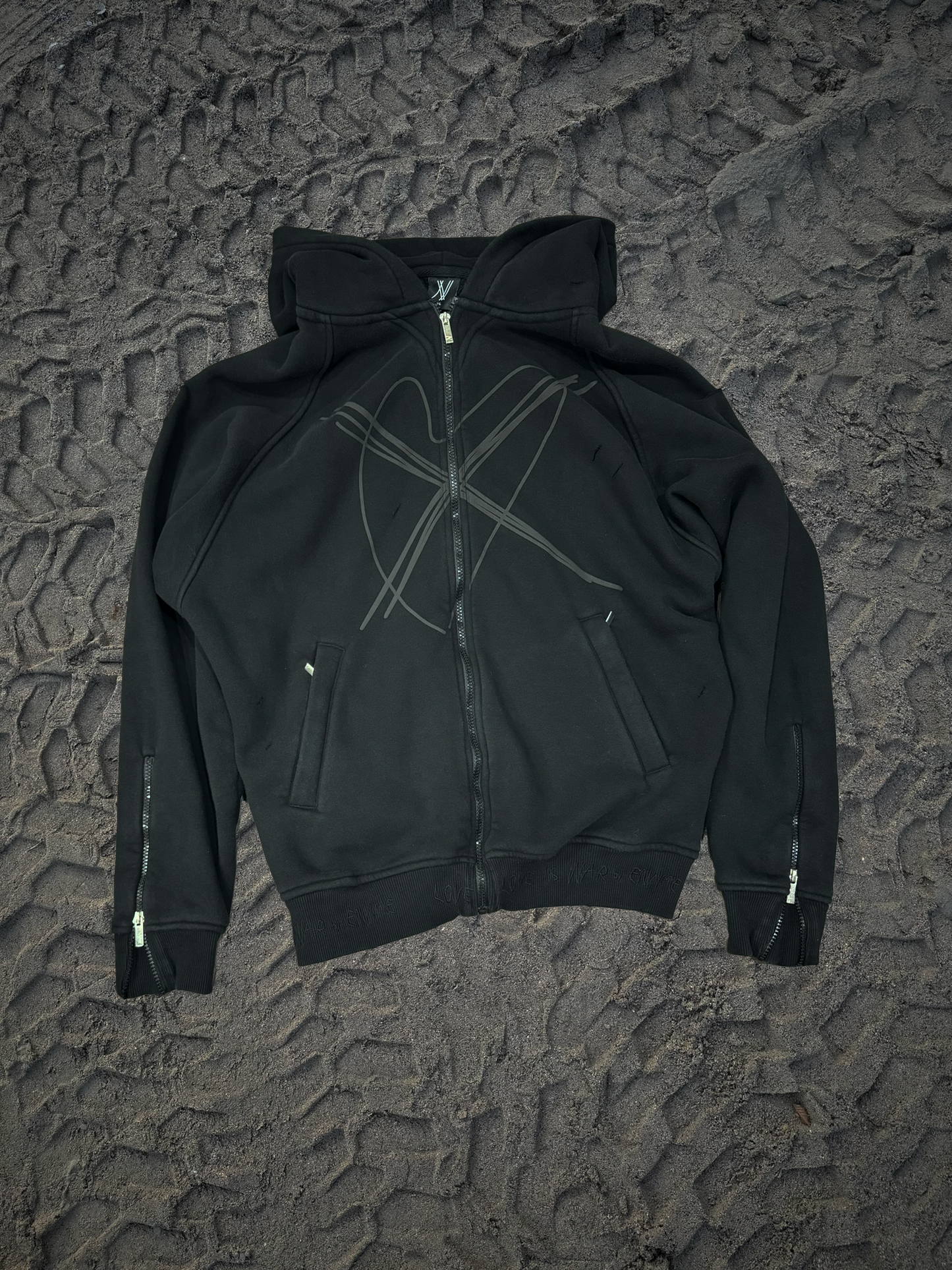 ZIP [BLACK]