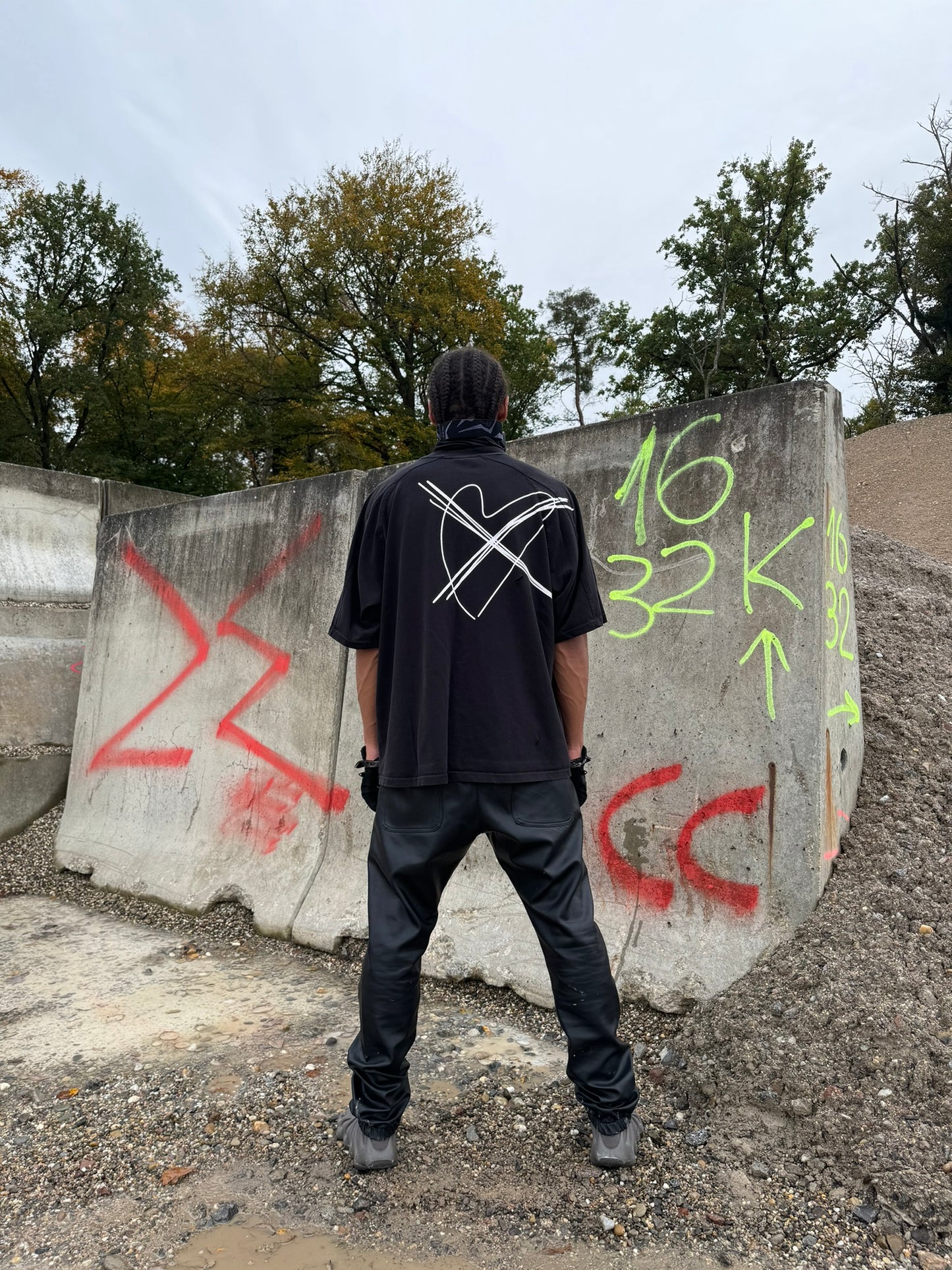 LIW TEE [+3 COLORS]