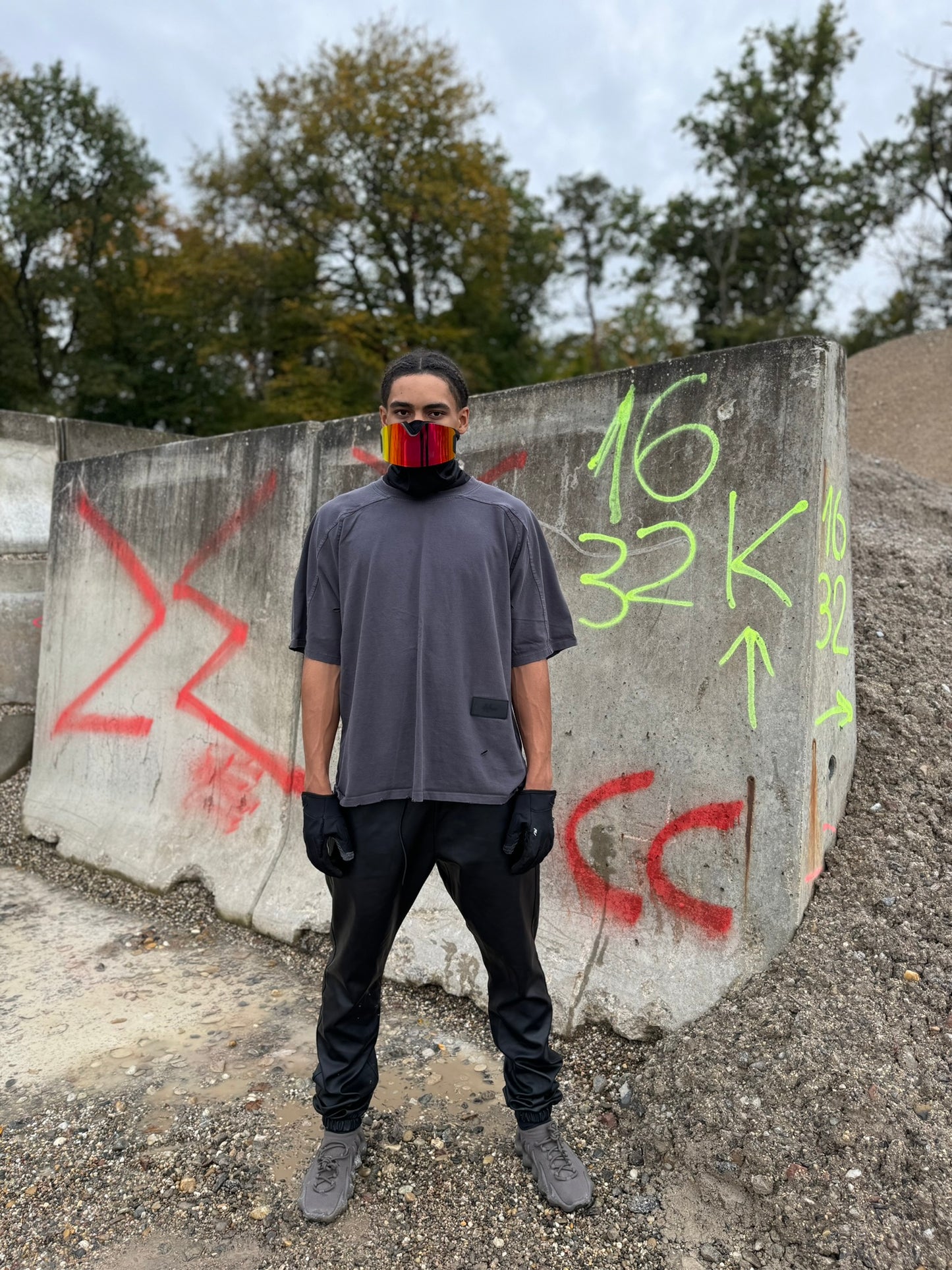 LIW TEE [+3 COLORS]