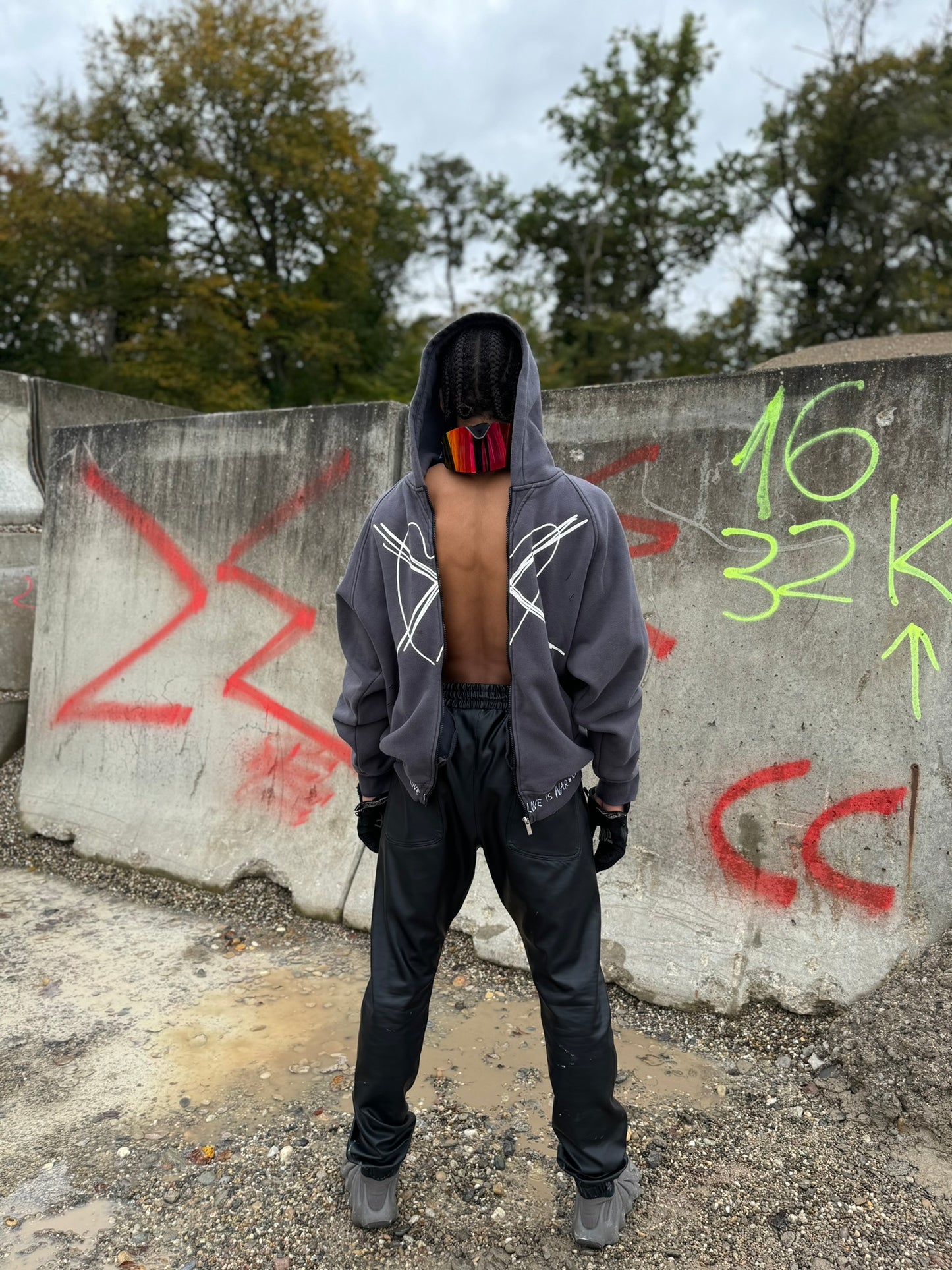 ZIP [ANTHRACITE]