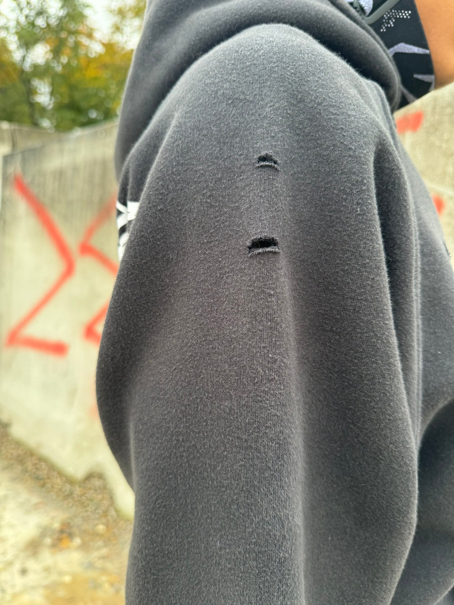 HOODIE [BLACK]