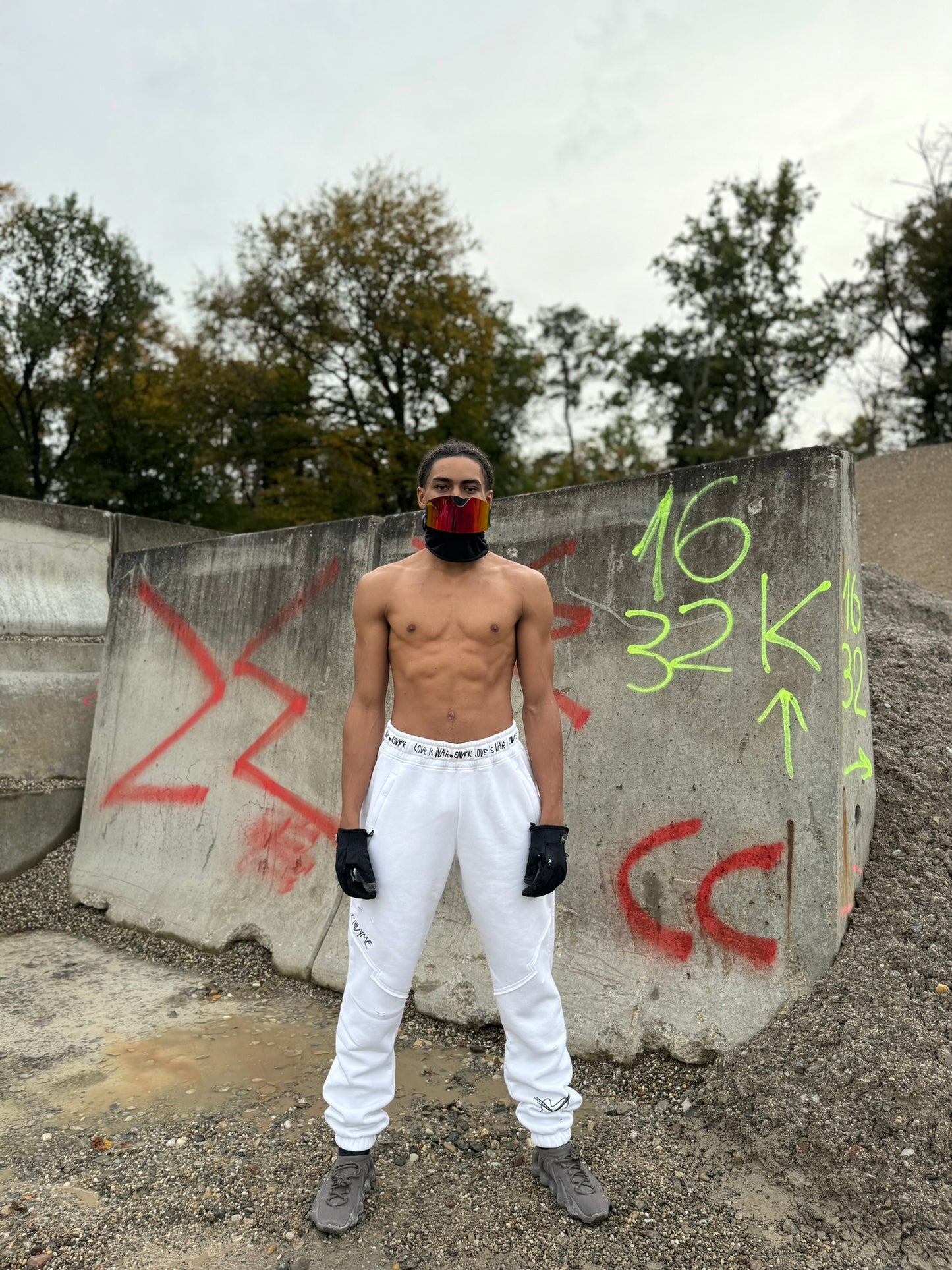 JOGGER [WHITE]